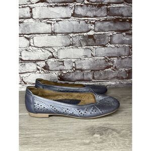 Earth Royale Blue Leather Slip On Lazer Cut Ballet Flats Women’s Sz 11B US/42EU